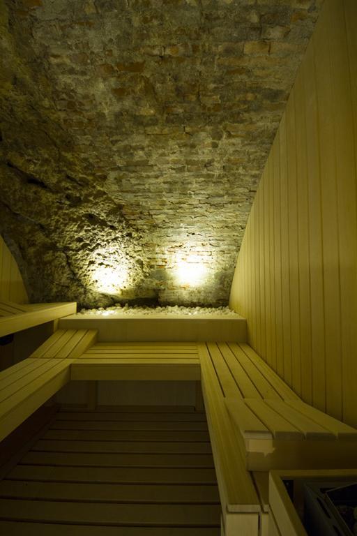 Apartmán La Casa Del Porto Lovere Exteriér fotografie