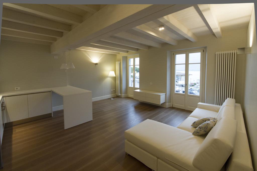 Apartmán La Casa Del Porto Lovere Pokoj fotografie