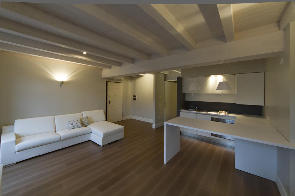 Apartmán La Casa Del Porto Lovere Pokoj fotografie